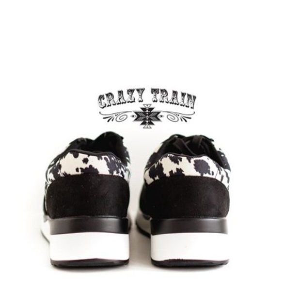 Wacky Western Kicks - Cowhide - Picture 3 of 5